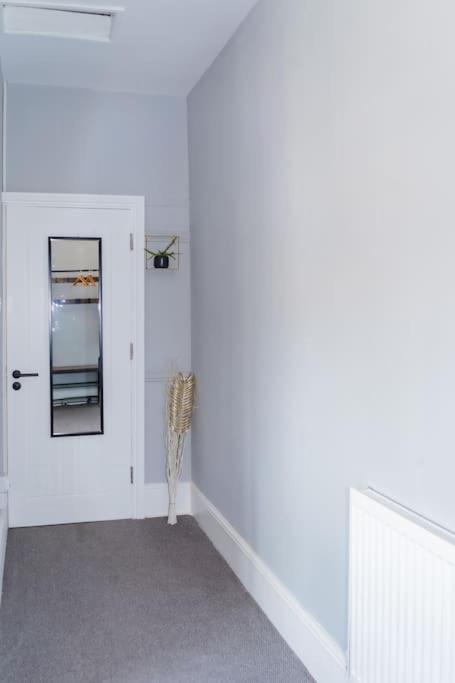 Stunning 3 Bed Home, 5 Mins From *