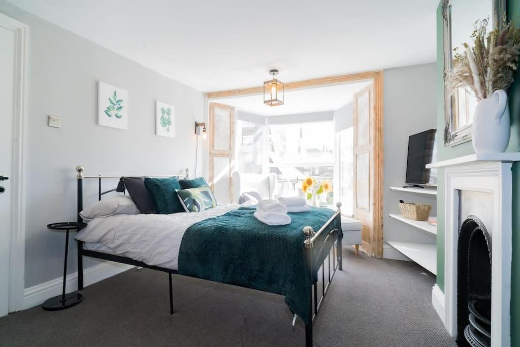 Stunning 3 Bed Home, 5 Mins From * Margate